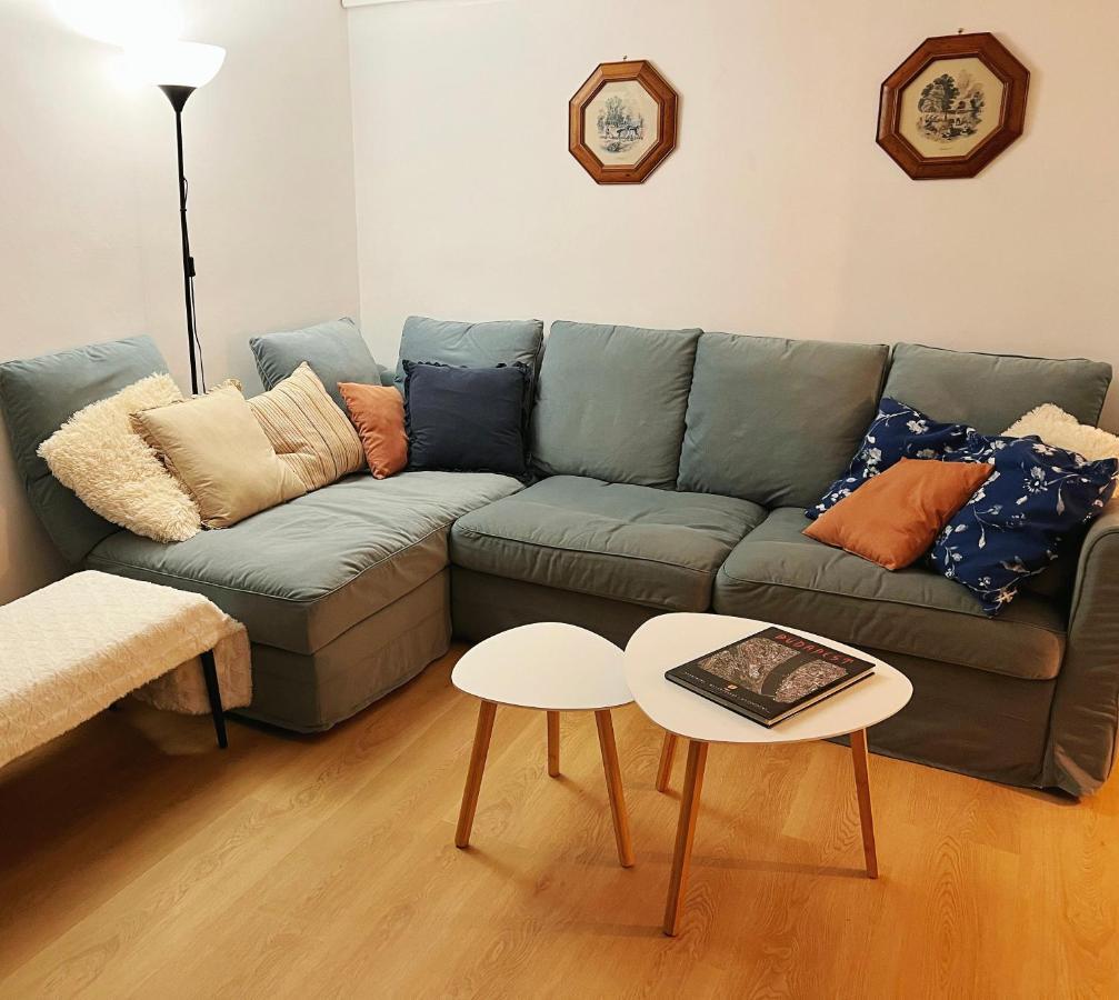 Mimi Gallery Apartment Budapest Luaran gambar