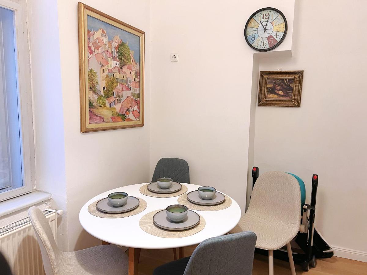 Mimi Gallery Apartment Budapest Luaran gambar